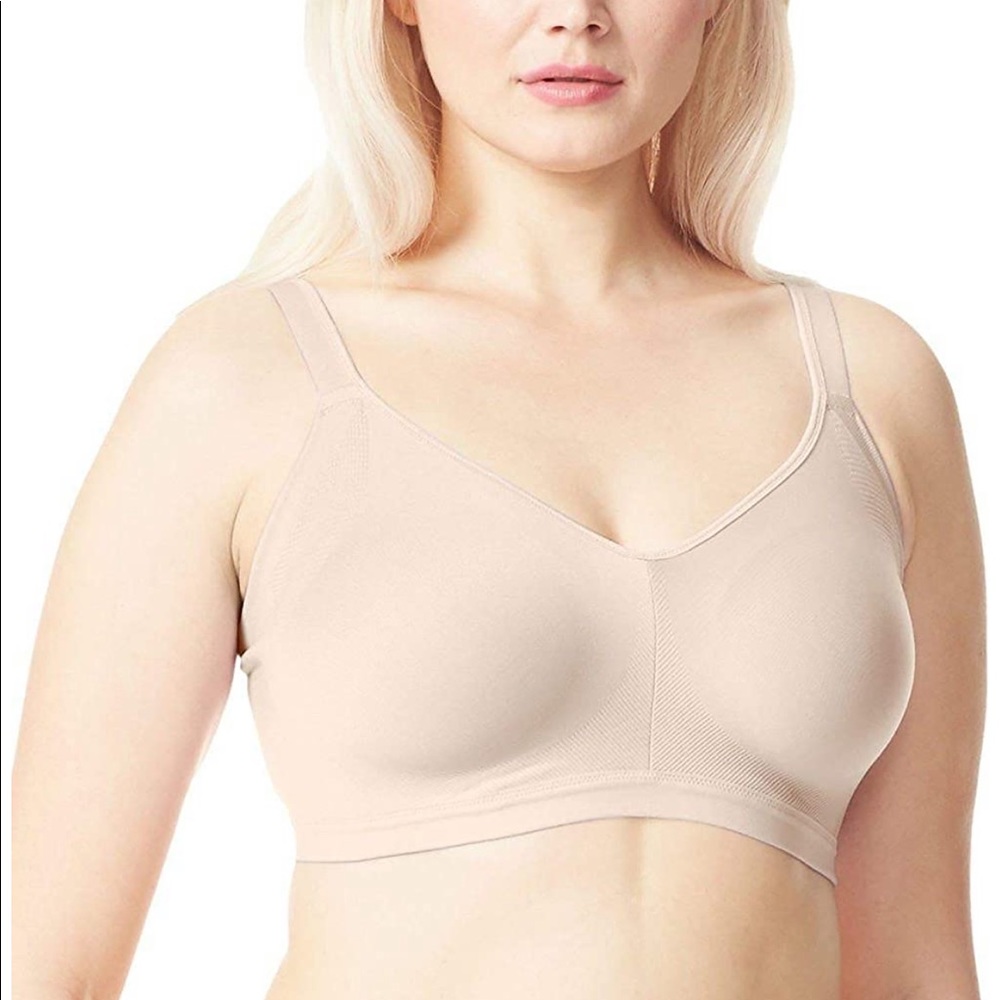 Olga Womens Easy Does It No Bulge Medium Bra